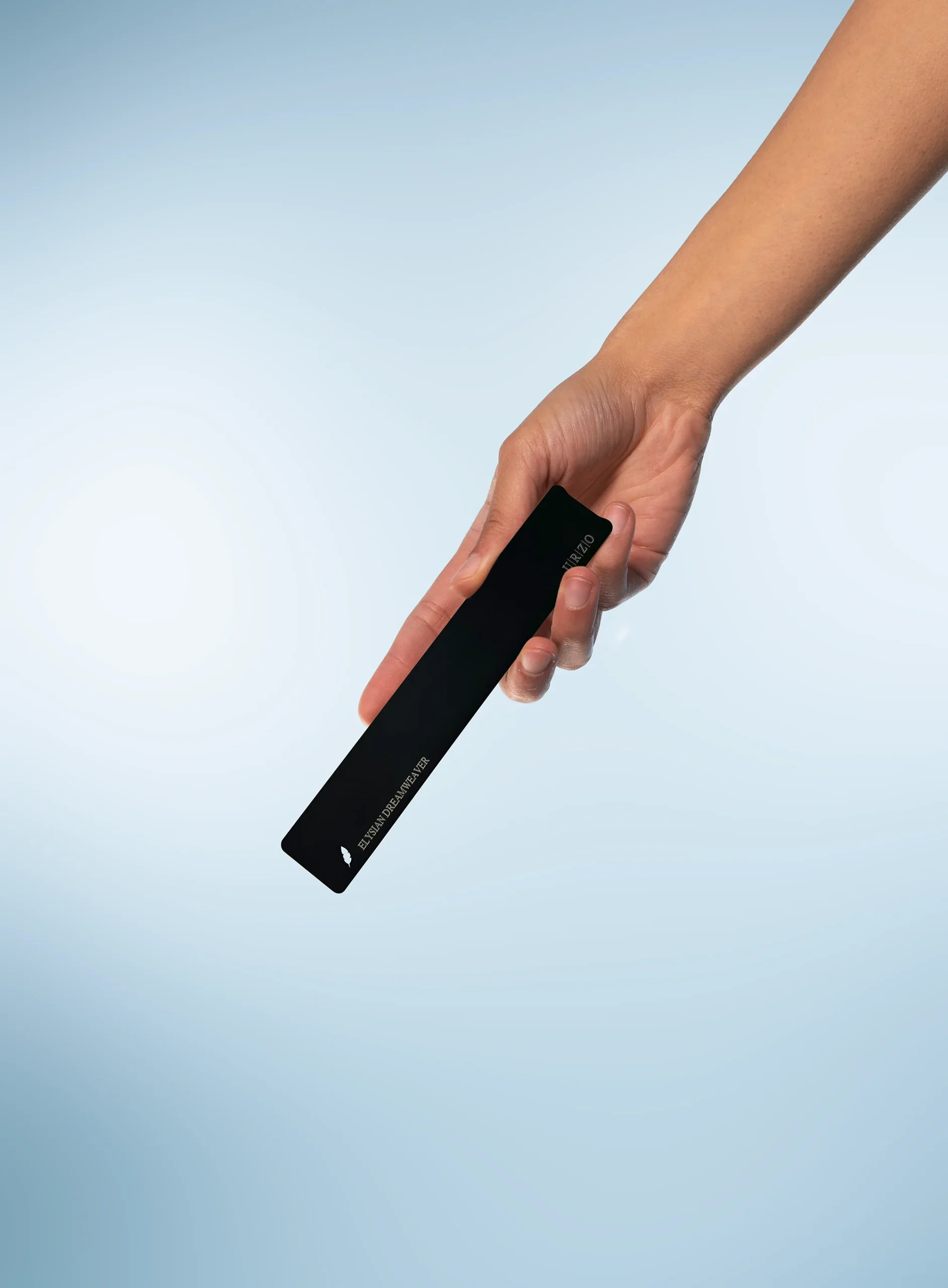 Black AeroTitan base in the hand